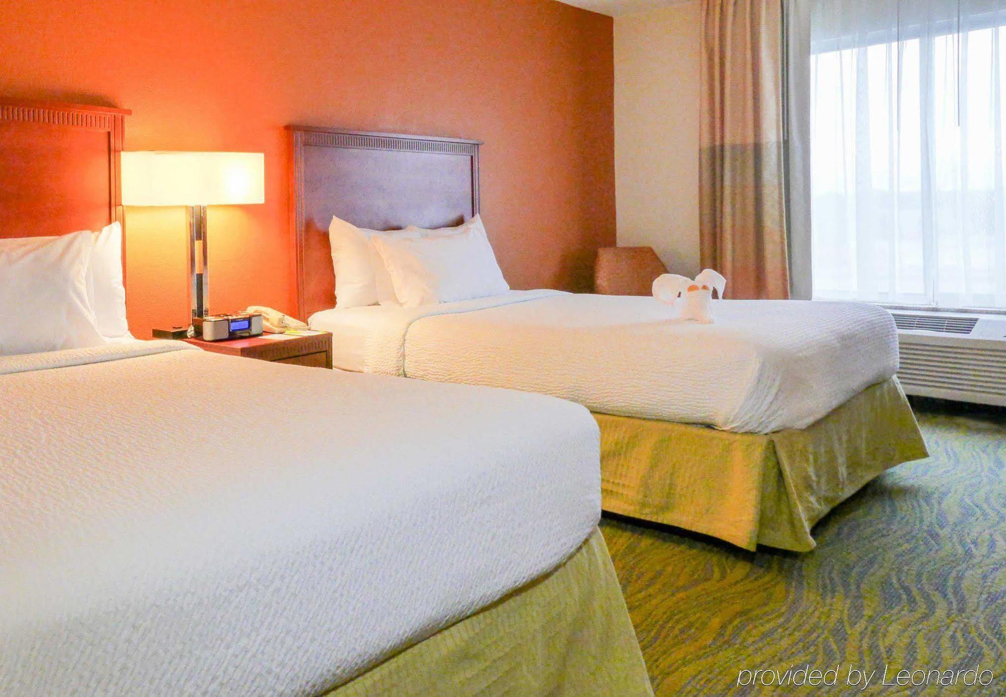 Quality Inn Fayetteville Near Fort Bragg Buitenkant foto